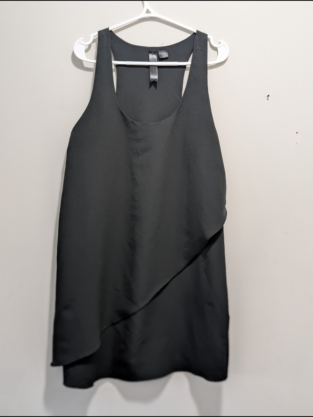 Petticoat Alley Black Asymmetric Sleeveless Dress